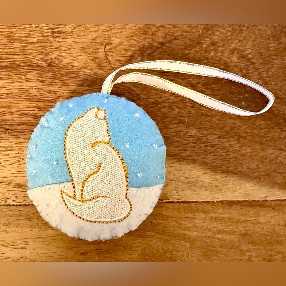 New, 2019 Fancy Feast Feastivities Cat Ornament, Collectible, Limited Edition